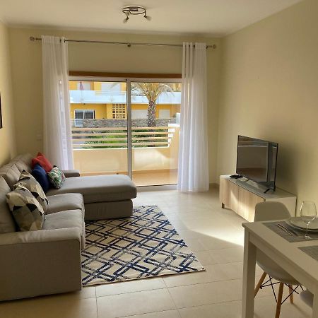 Apartamento T2 Com Piscina Em Conceicao E Cabanas De Тавира Экстерьер фото