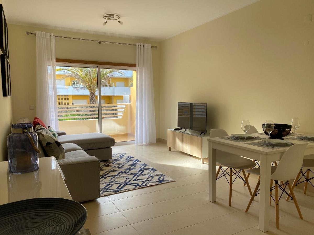 Apartamento T2 Com Piscina Em Conceicao E Cabanas De Тавира Экстерьер фото