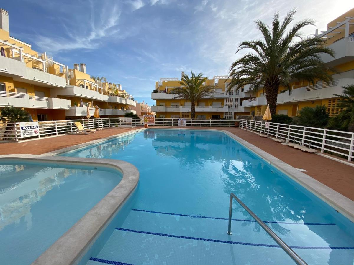 Apartamento T2 Com Piscina Em Conceicao E Cabanas De Тавира Экстерьер фото